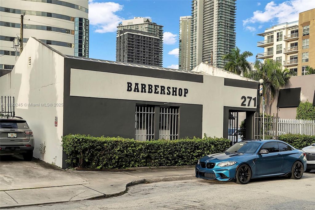 2700 Biscayne Blvd, Miami, FL 33137