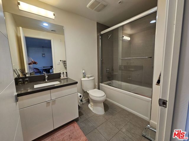 105 S Mariposa Avenue 403, Los Angeles, CA 90004