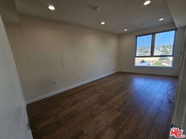 105 S Mariposa Avenue 403, Los Angeles, CA 90004