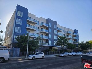 105 S Mariposa Avenue 403, Los Angeles, CA 90004