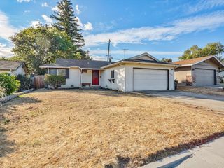 6120 Hilltop Dr, Carmichael, CA 95608