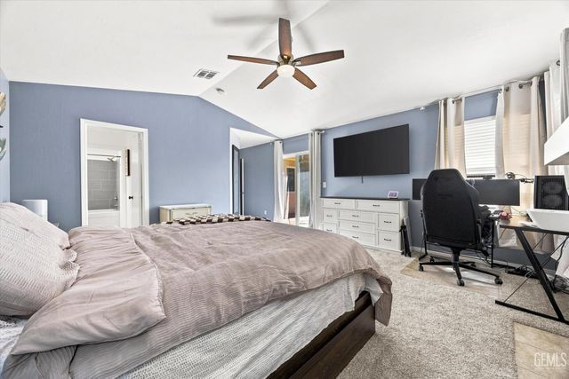 2705 Macau Street, Bakersfield, CA 93313