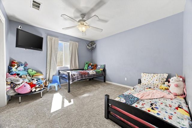 2705 Macau Street, Bakersfield, CA 93313