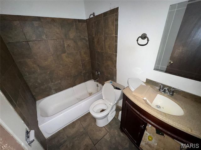 12582 Springtrail Drive, Black Jack, MO 63033