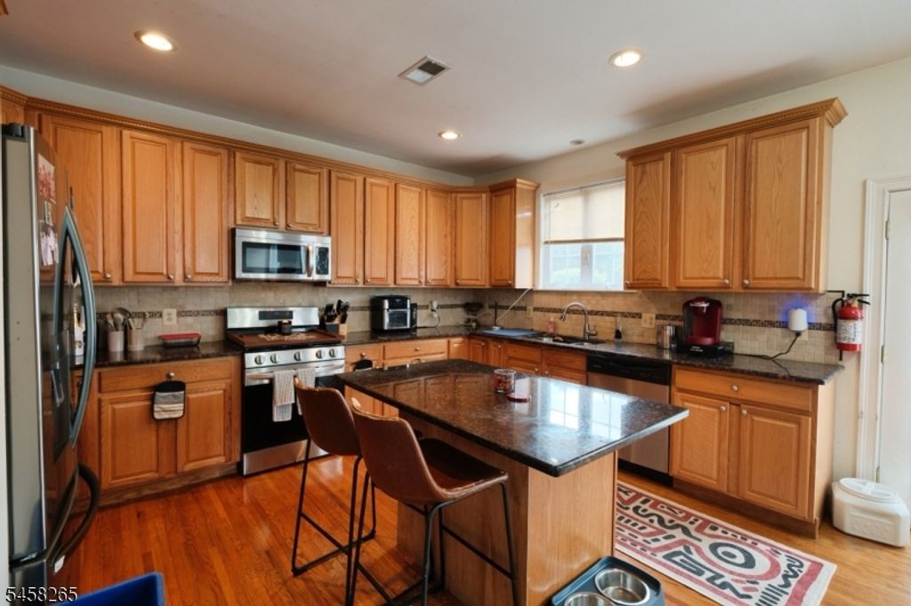 431 E 7Th St, Plainfield City, NJ 07060 — photo 4
