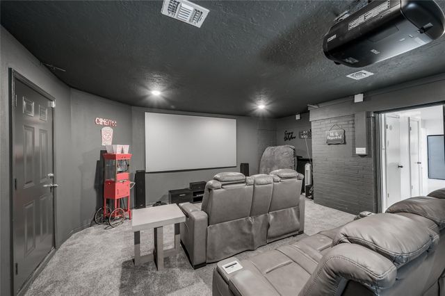 611 Montclair Boulevard, Sugar Land, TX 77478