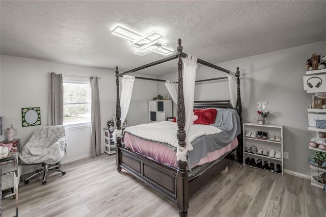 611 Montclair Boulevard, Sugar Land, TX 77478