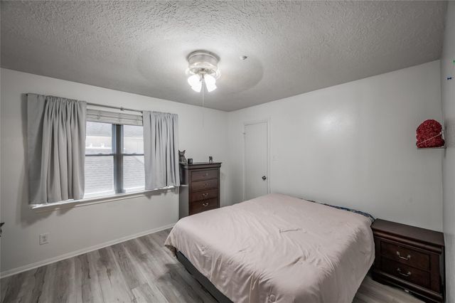 611 Montclair Boulevard, Sugar Land, TX 77478