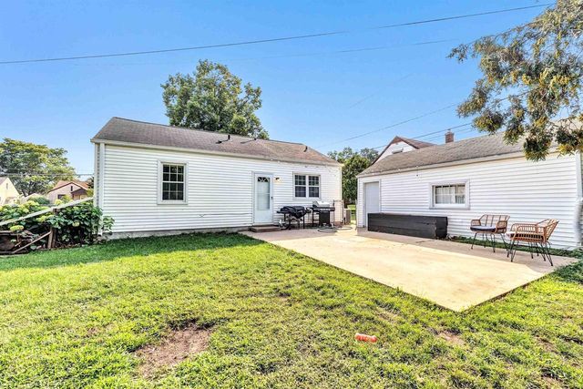 1216 9TH STREET, Green Bay, WI 54304