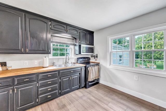 1216 9TH STREET, Green Bay, WI 54304