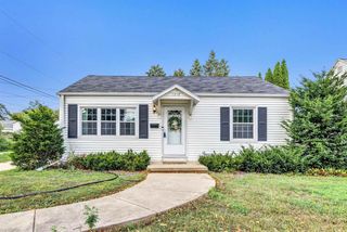 1216 9TH STREET, Green Bay, WI 54304