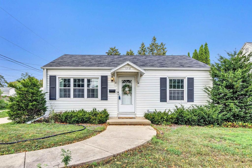1216 9TH STREET, Green Bay, WI 54304