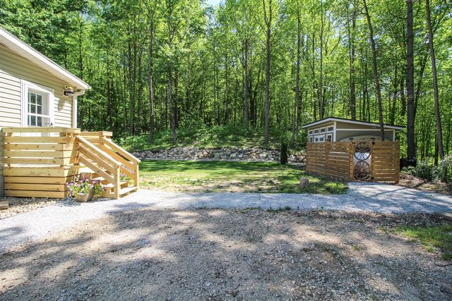 10877 Floating Bridge Road, Marcellus, MI 49067