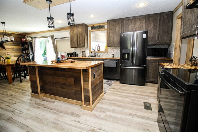 10877 Floating Bridge Road, Marcellus, MI 49067