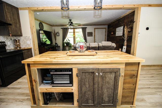10877 Floating Bridge Road, Marcellus, MI 49067