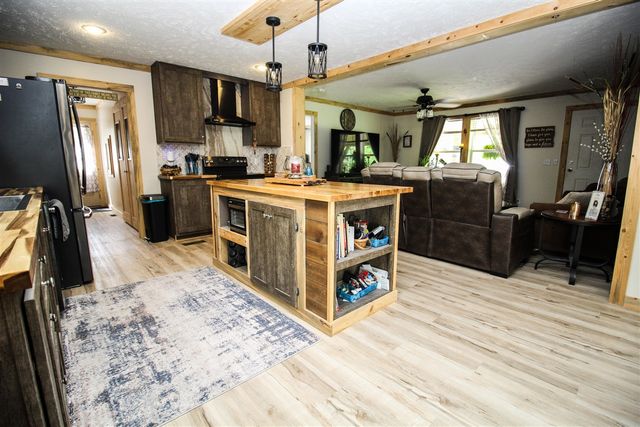 10877 Floating Bridge Road, Marcellus, MI 49067
