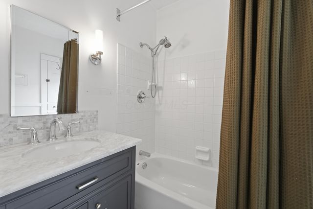111 Crestview Road, Columbus, OH 43202