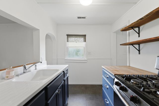 111 Crestview Road, Columbus, OH 43202