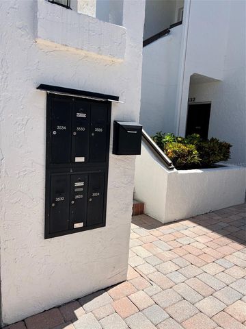 3534 RICHWOOD 44, Sarasota, FL 34235