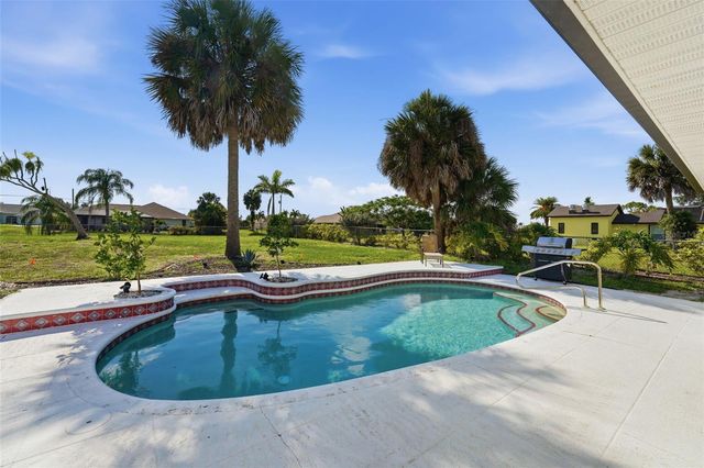 275 ROTONDA BOULEVARD N, Rotonda West, FL 33947
