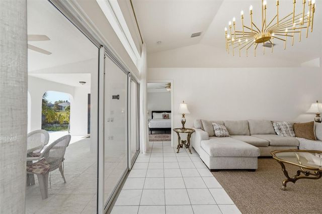 275 ROTONDA BOULEVARD N, Rotonda West, FL 33947