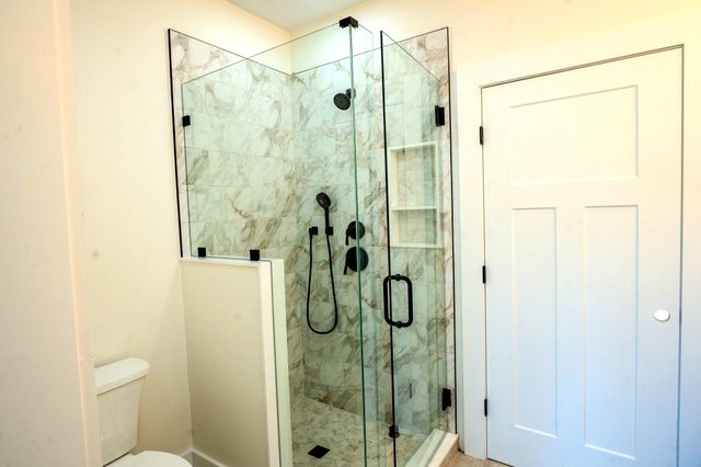 55 Indian Rock Road, Bedford, NH 03110