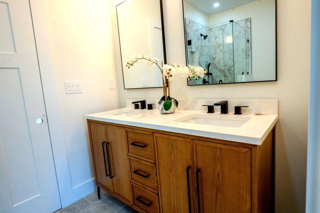 55 Indian Rock Road, Bedford, NH 03110