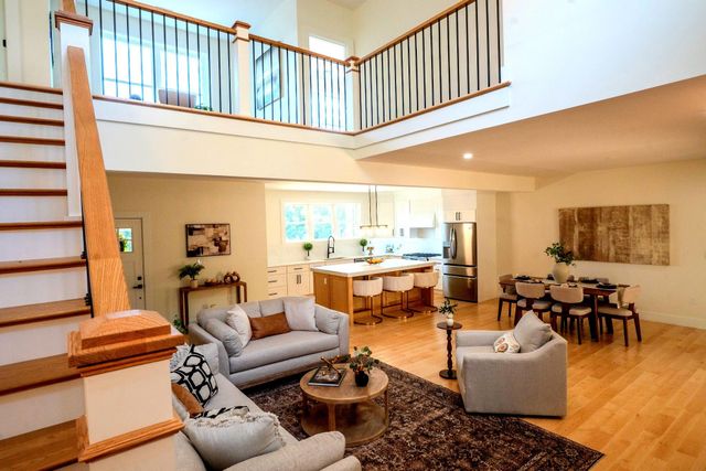 55 Indian Rock Road, Bedford, NH 03110