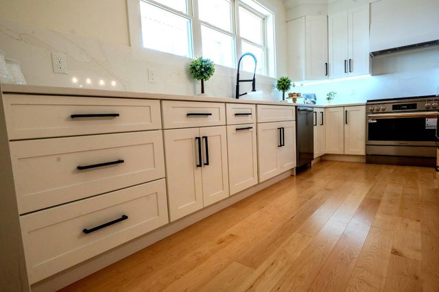 55 Indian Rock Road, Bedford, NH 03110