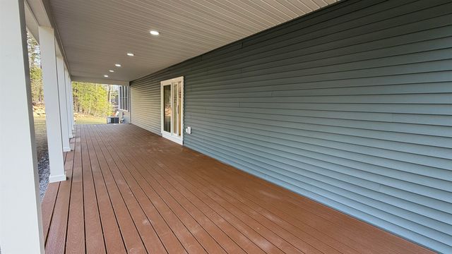 55 Indian Rock Road, Bedford, NH 03110