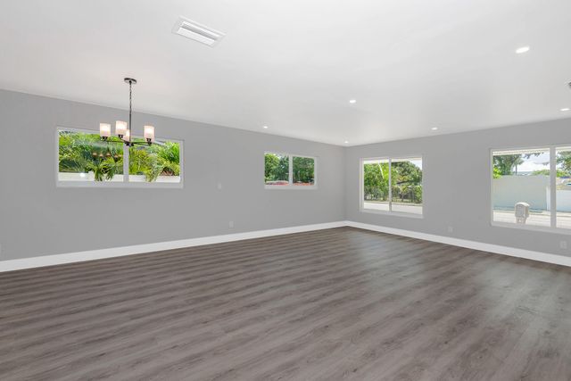 2733 NE 6th Avenue, Wilton Manors, FL 33334