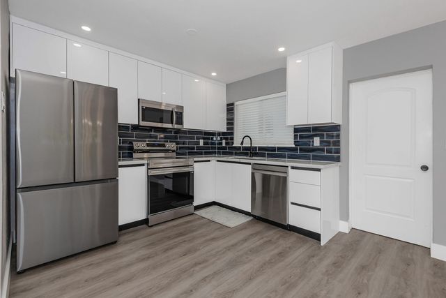 2733 NE 6th Avenue, Wilton Manors, FL 33334