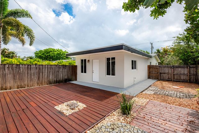 2733 NE 6th Avenue, Wilton Manors, FL 33334