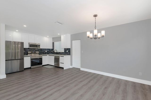 2733 NE 6th Avenue, Wilton Manors, FL 33334