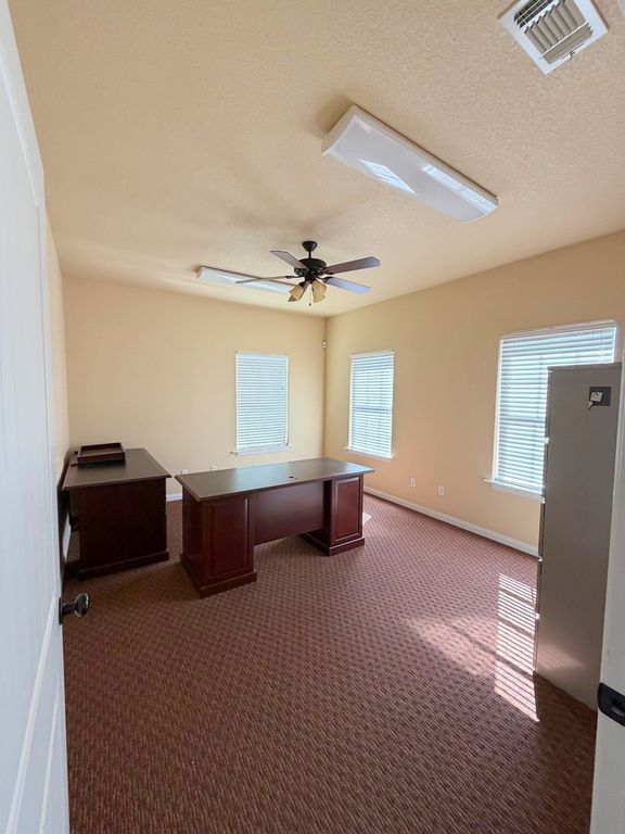 305 W Rock Island Avenue, Boyd, TX 76023 — photo 4