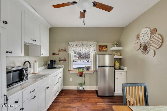 2A Castle Drive, Stillwater, NY 12170