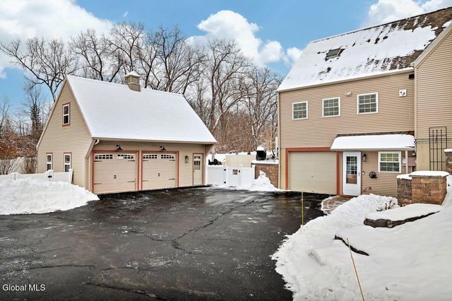 2A Castle Drive, Stillwater, NY 12170