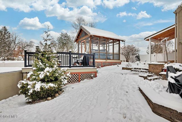 2A Castle Drive, Stillwater, NY 12170