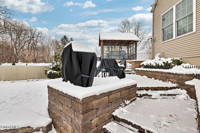 2A Castle Drive, Stillwater, NY 12170