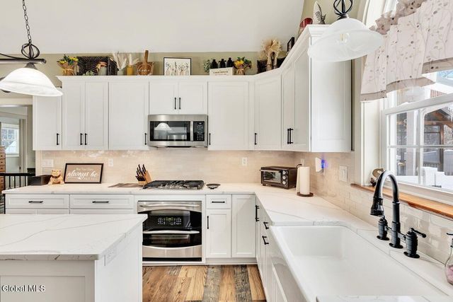 2A Castle Drive, Stillwater, NY 12170