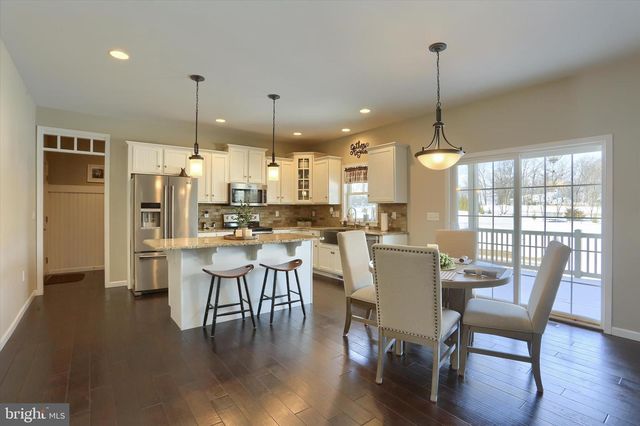 1520 ZESTAR DR, Mechanicsburg, PA 17055