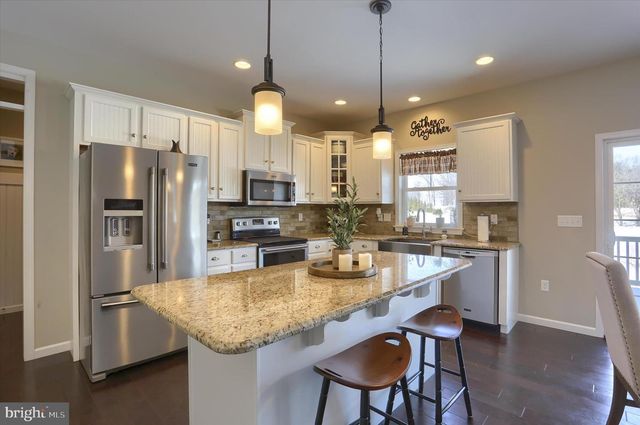 1520 ZESTAR DR, Mechanicsburg, PA 17055