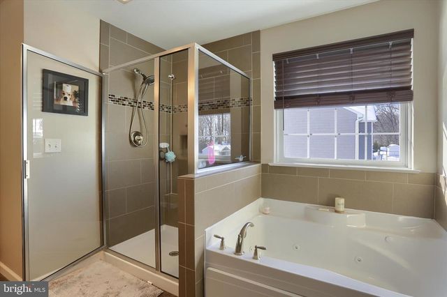 1520 ZESTAR DR, Mechanicsburg, PA 17055