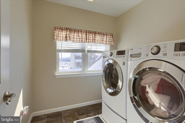 1520 ZESTAR DR, Mechanicsburg, PA 17055