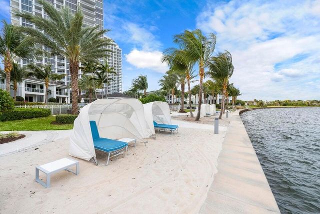 3 Water Club Way 1802, North Palm Beach, FL 33408