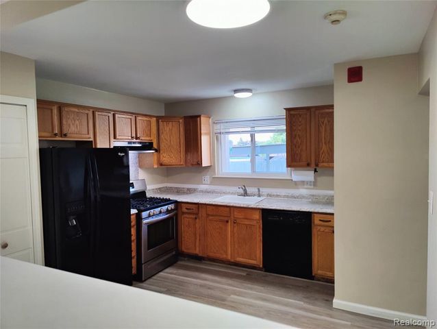 1979 E Franklin Drive, Canton, MI 48187