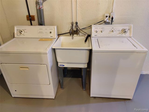 1979 E Franklin Drive, Canton, MI 48187