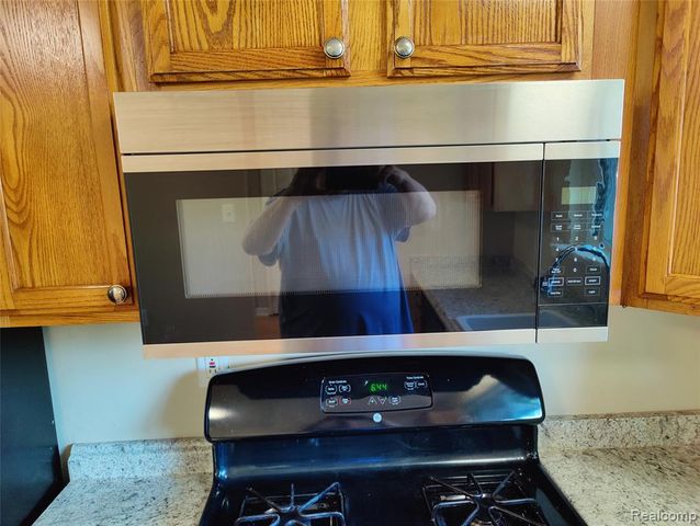 1979 E Franklin Drive, Canton, MI 48187