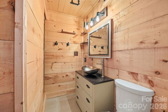 3190 Holly Road, Connelly Springs, NC 28612
