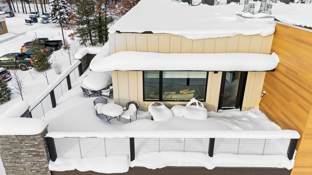 225 E Seventeenth Street, Traverse City, MI 49684